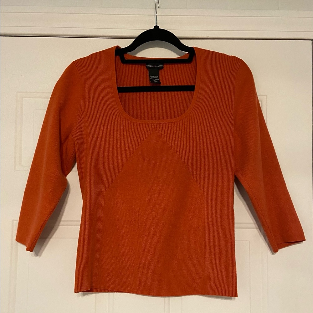 New York & Company Women's Orange Sweater. Size Large.